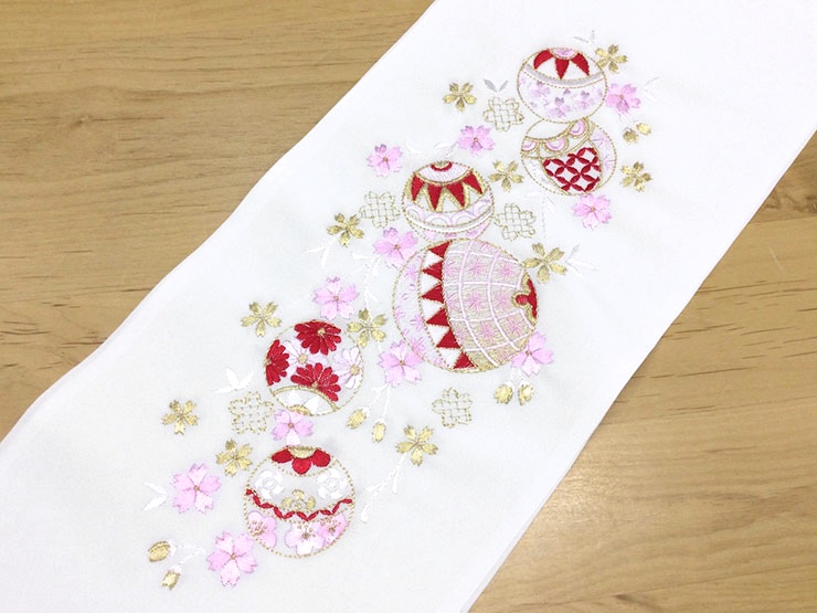 刺繍半衿