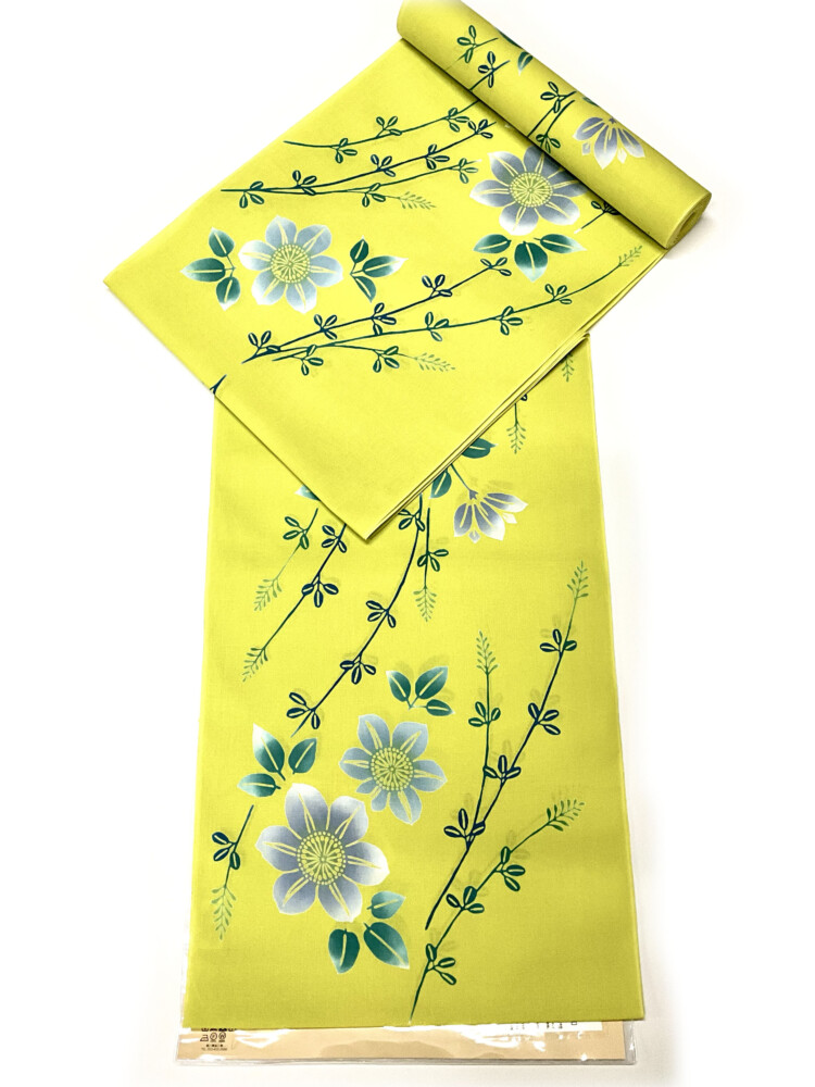 黄緑色の浴衣